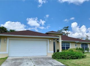 1071 19th St SW, Naples, FL 34117