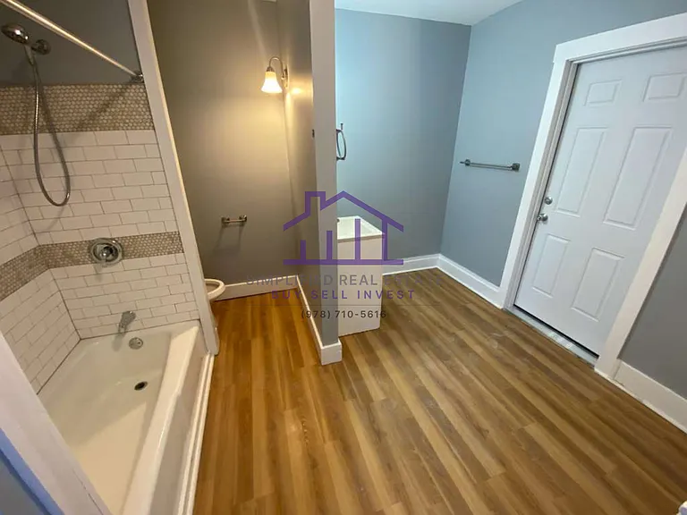 248 Park St #2 — Photo 5