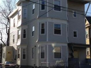 12 Fulton St, Lawrence, MA 01841