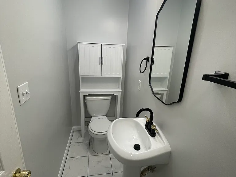 1127 S Carey St — Photo 12