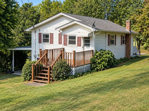 1734 Peachtree Ln, New Market, TN 37820