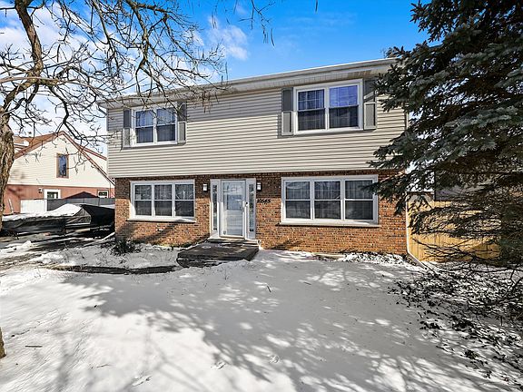 2nd image of 10545 S 82nd Ave