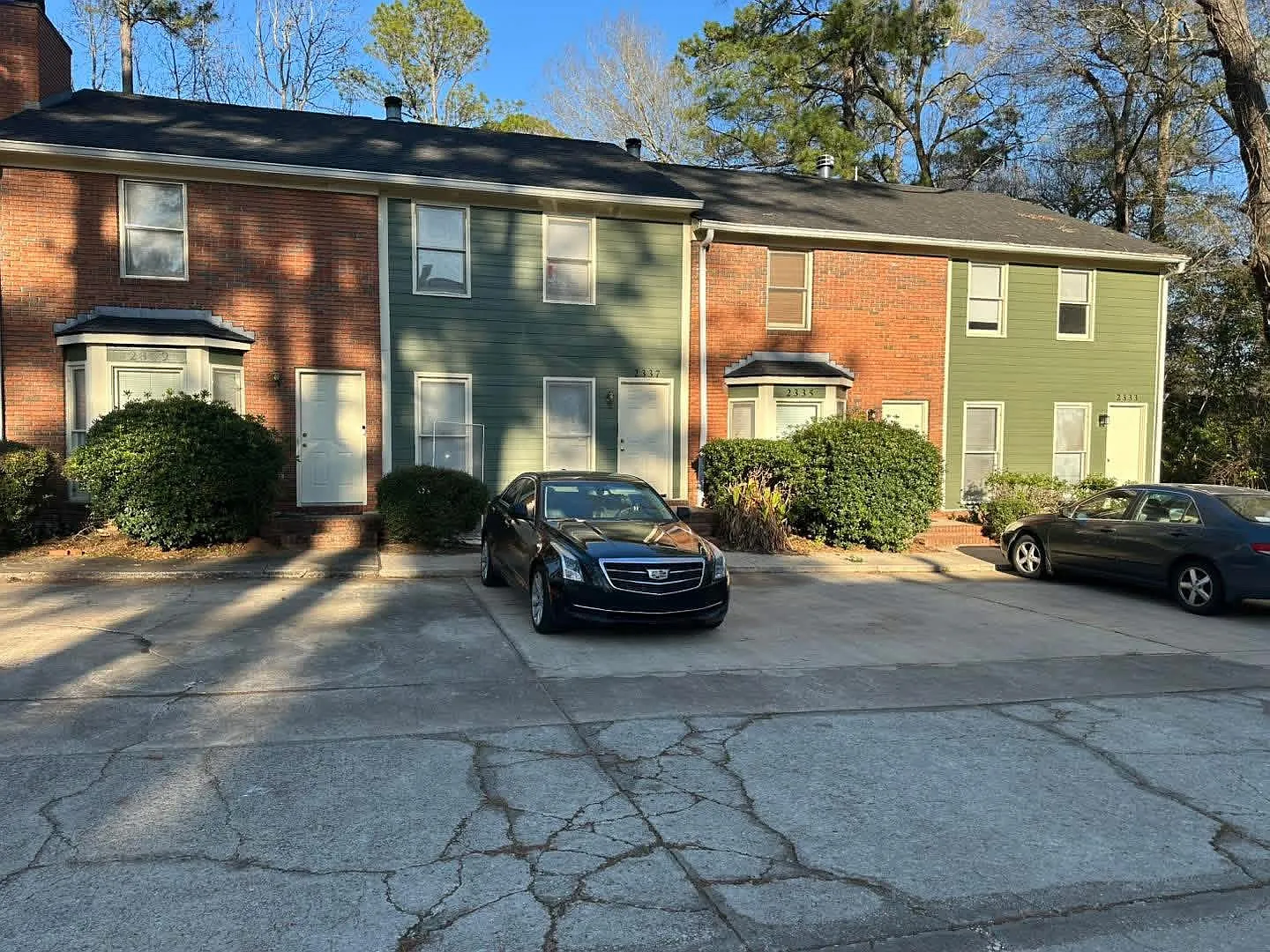 2 bed, 1.5 bath, 1221 sqft, $895 — Photo 1