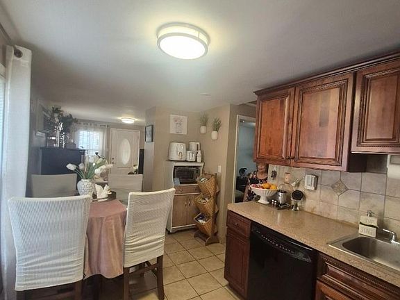 3rd image of 63-65 Glover Ave