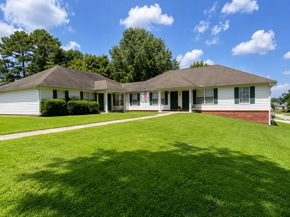 705 Hillview Dr #4, Paragould, AR 72450