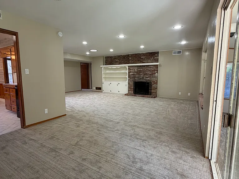 1101 Los Molinos Way — Photo 8