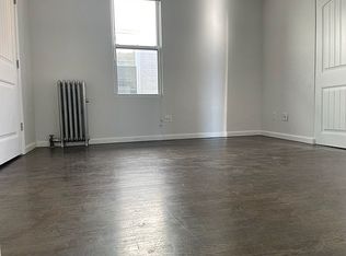 32-26 35th St #TOP, Astoria, NY 11106