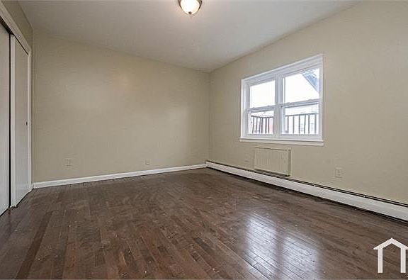 5th image of 479 Roseville Ave #30