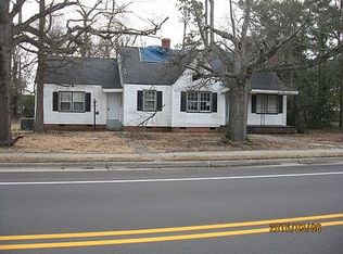 206 Ne Street, Roseboro, NC 28382