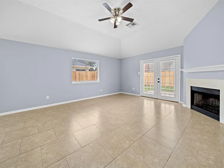 6627 Greenhouse Rd — Photo 9