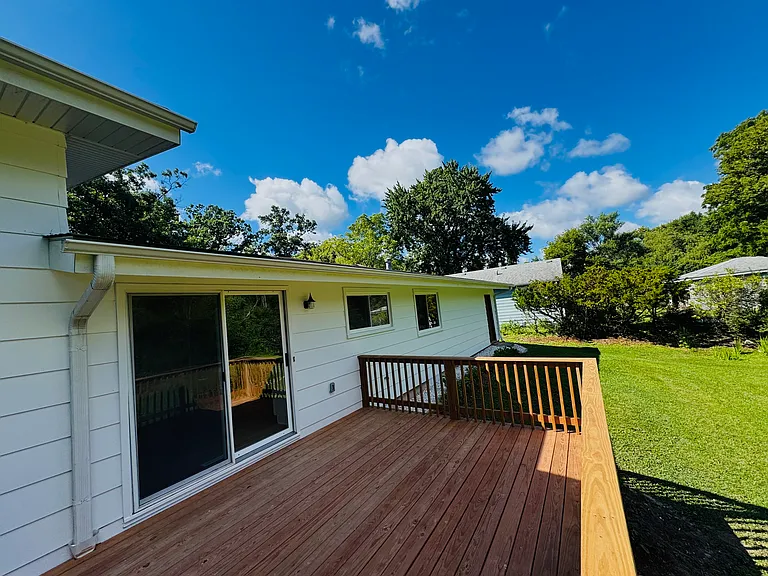 302 Forest View Dr — Photo 11