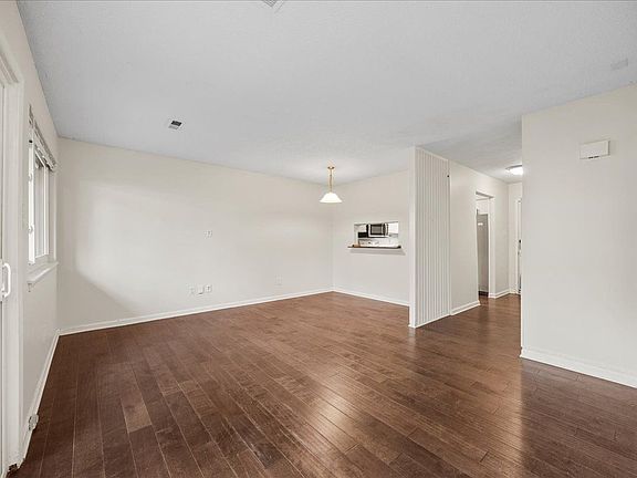 2nd image of 4271 Lake Ridge Dr