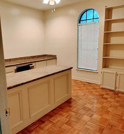 4th image of 23987 Augusta Dr