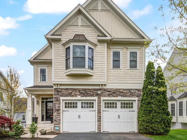 8040 Washington Rd, Alexandria, VA 22308