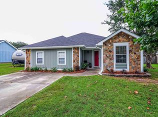 205 Ridge Bend Dr, Centerville, GA 31028