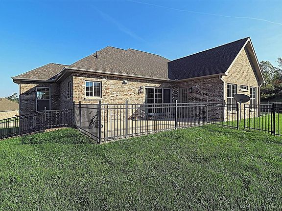 5th image of 1615 Helmsdale Dr