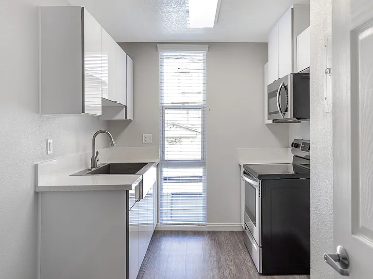 Summerwood Apartment Homes — Photo 26