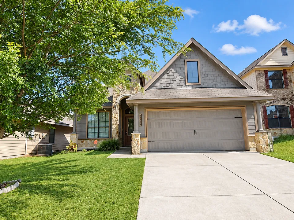 3402 Castleton Dr