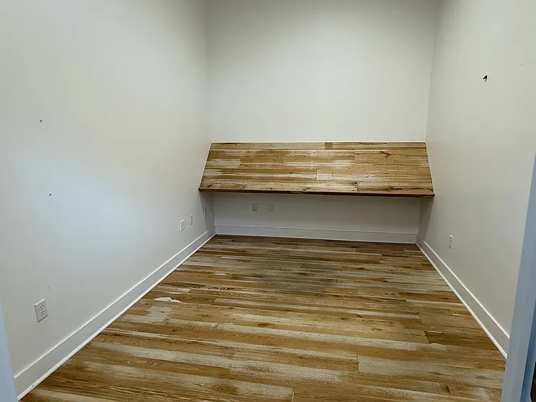 Office 1