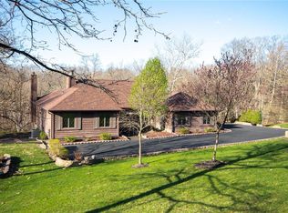 18775 Hayfield Meadow Dr, Chesterfield, MO 63005