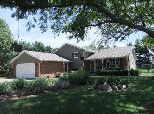 28433 Bertha Dr, Rock Falls, IL 61071