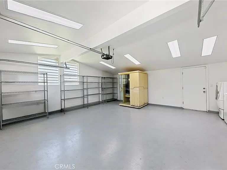 22951 Austin St — Photo 43