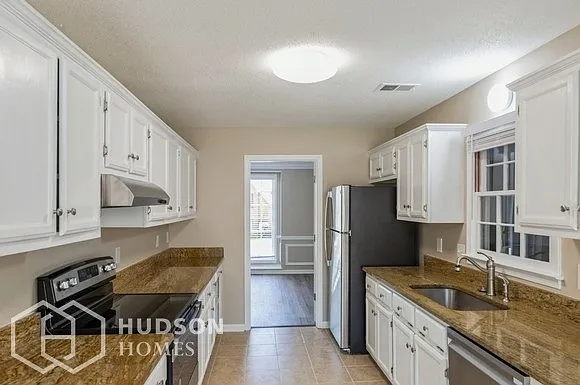 364 Locust Grove Dr — Photo 7