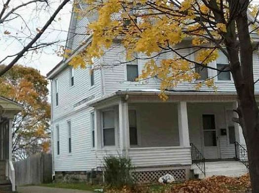 2nd image of 432 E 4th St