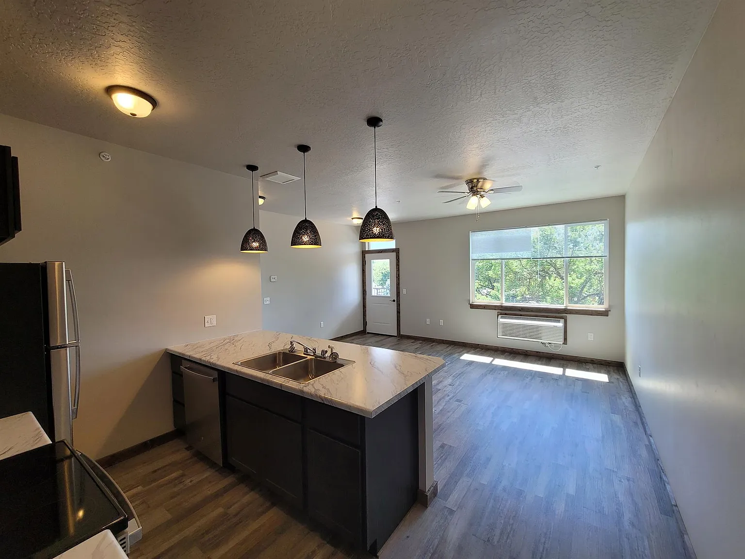 Johnson Street Apartments — Photo 3