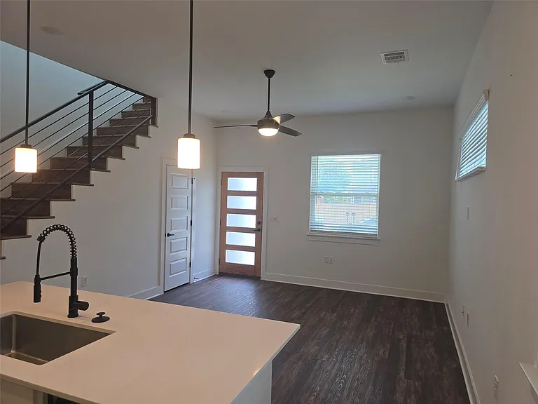 7601 Carver Ave #1 — Photo 12