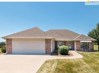 900 SW Bobcat St, Oak Grove, MO 64075