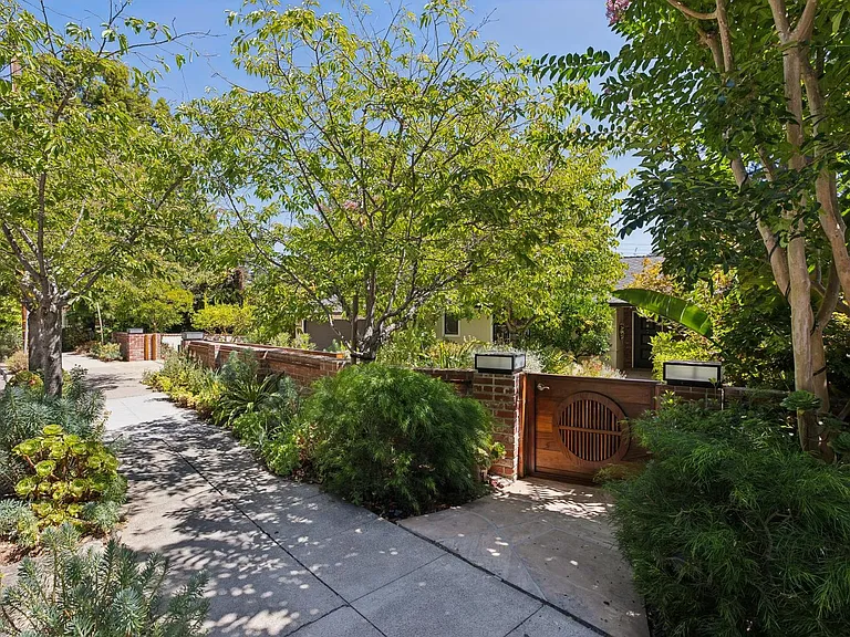 970 Palo Alto Ave — Photo 5