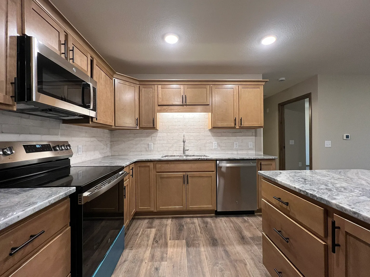 4863 Woodland Park Drive - 3 — Photo 4