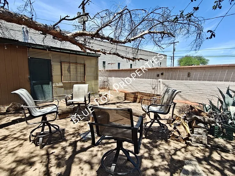 2233 N Isabel Blvd — Photo 40