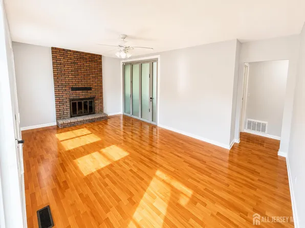 50 Davidson Rd #A, Piscataway, NJ 08854