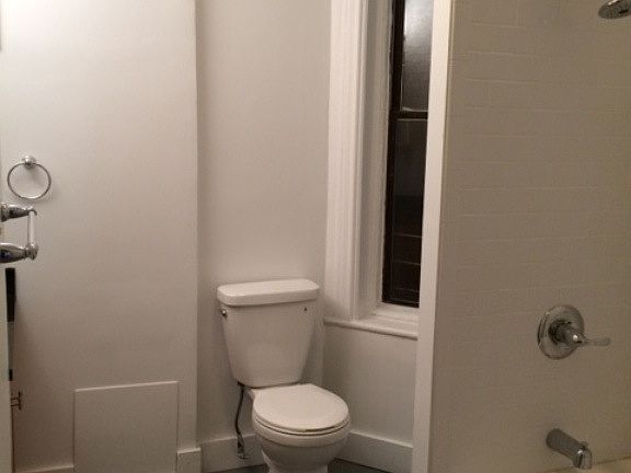 5th image of 276 Carlton Ave #2AA