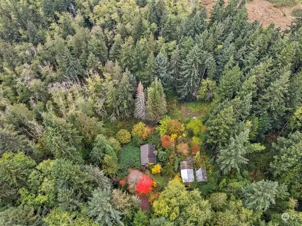 7170 Cultus Bay Road, Clinton, WA 98236
