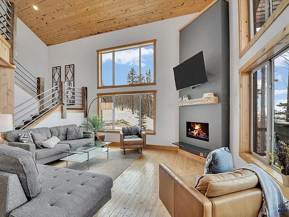 3rd image of 21172 Stewart Slope Cir