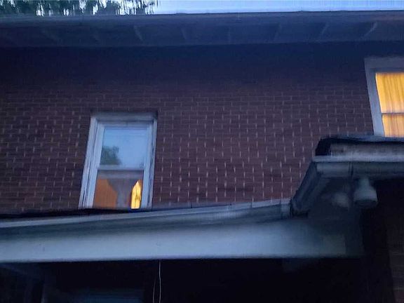 3rd image of 1315 Dinsmore Ave