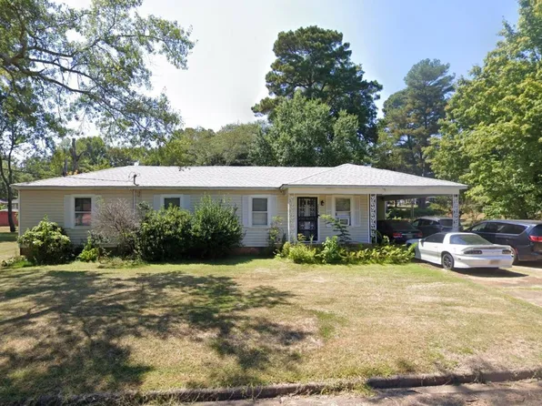 2207 Gum St, Grenada, MS 38901