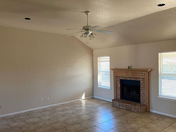 2nd image of 2700 Diaz Dr