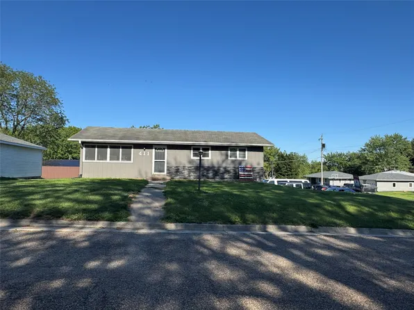 411 N Virginia St, Monroe, IA 50170