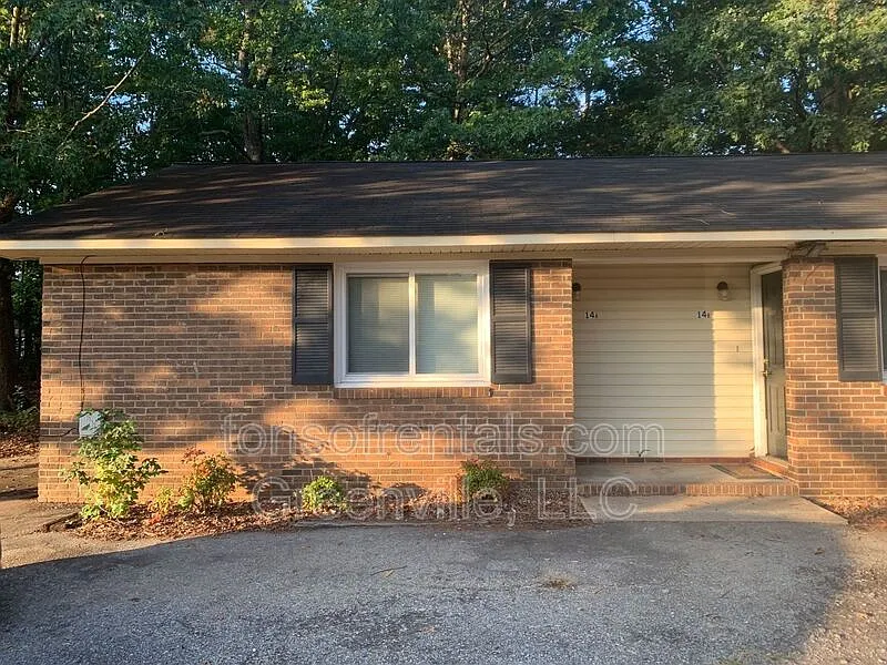 14 Melissa Ct #A