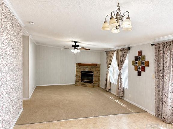 4th image of 256 Fairpark Rd