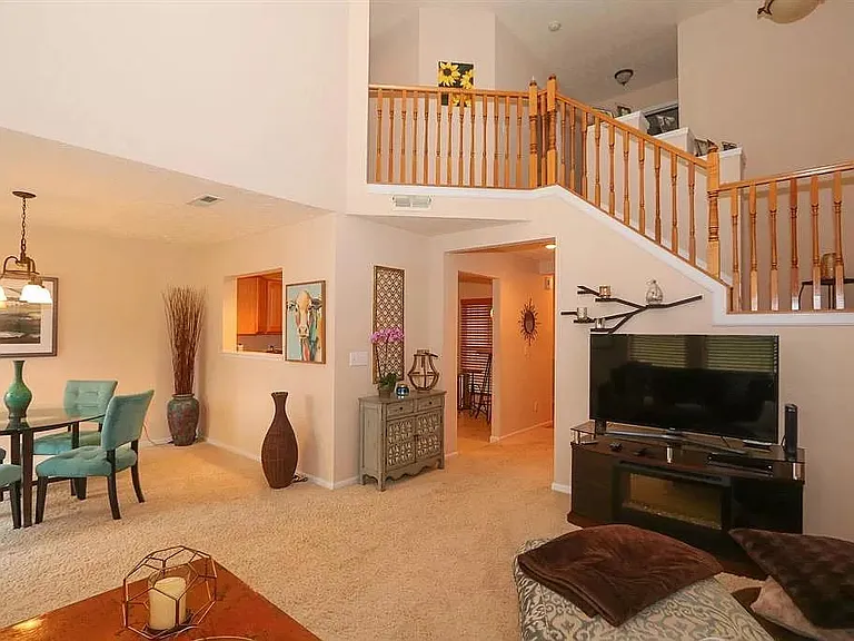 5602 Waterside Dr — Photo 5