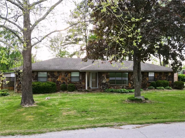 306 Rice St, Berryville, AR 72616