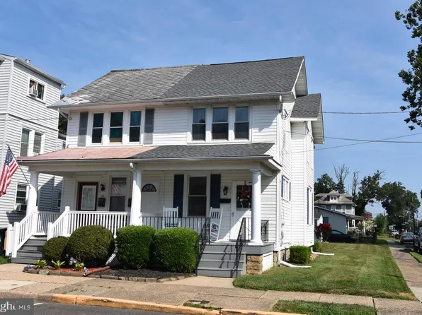 301 Conover St, Burlington, NJ 08016