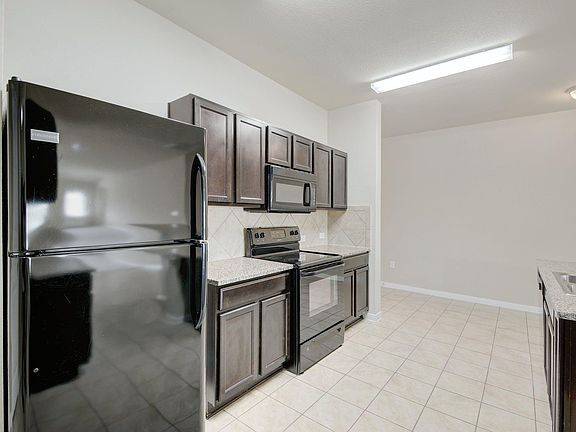 5th image of 5817 Roderick Dr
