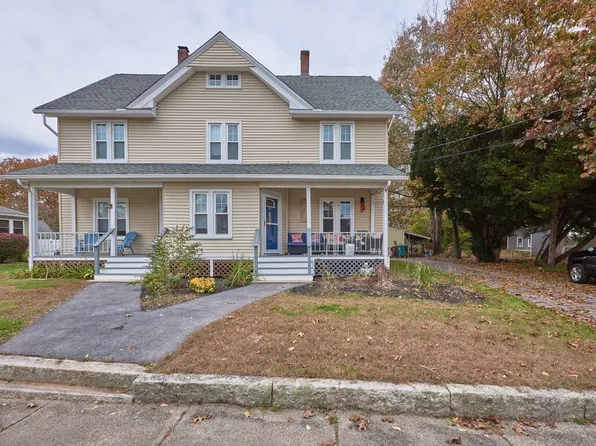 29 Maple St #1, Uxbridge, MA 01569