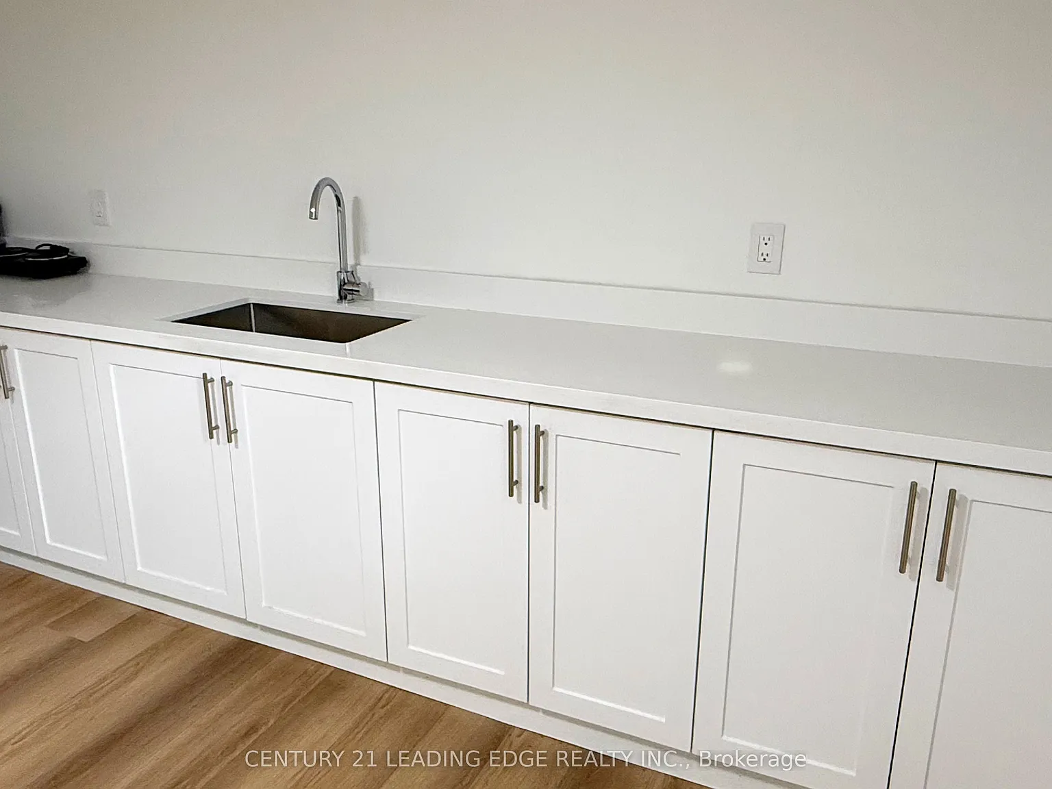 Studio, $1,300 — Photo 4